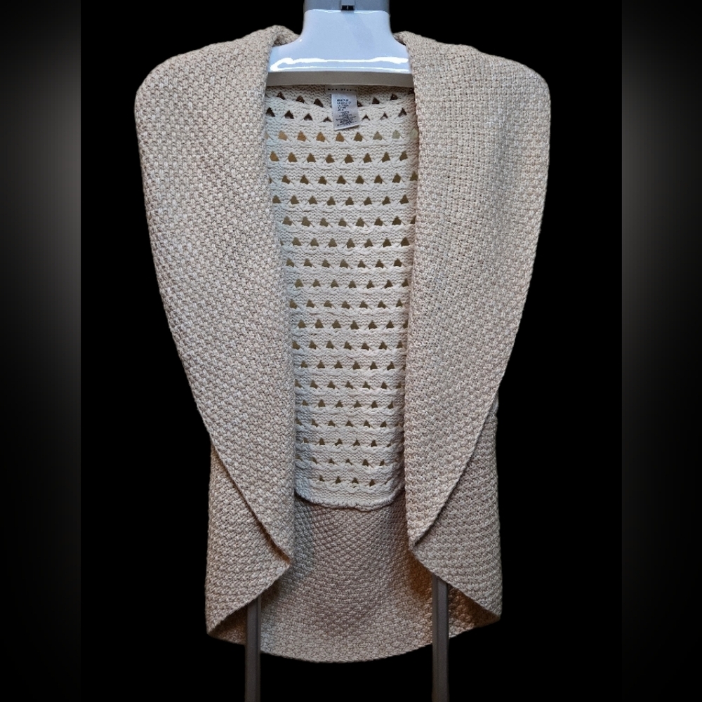 Max Studio Cream Textured Circle Knit Cardigan